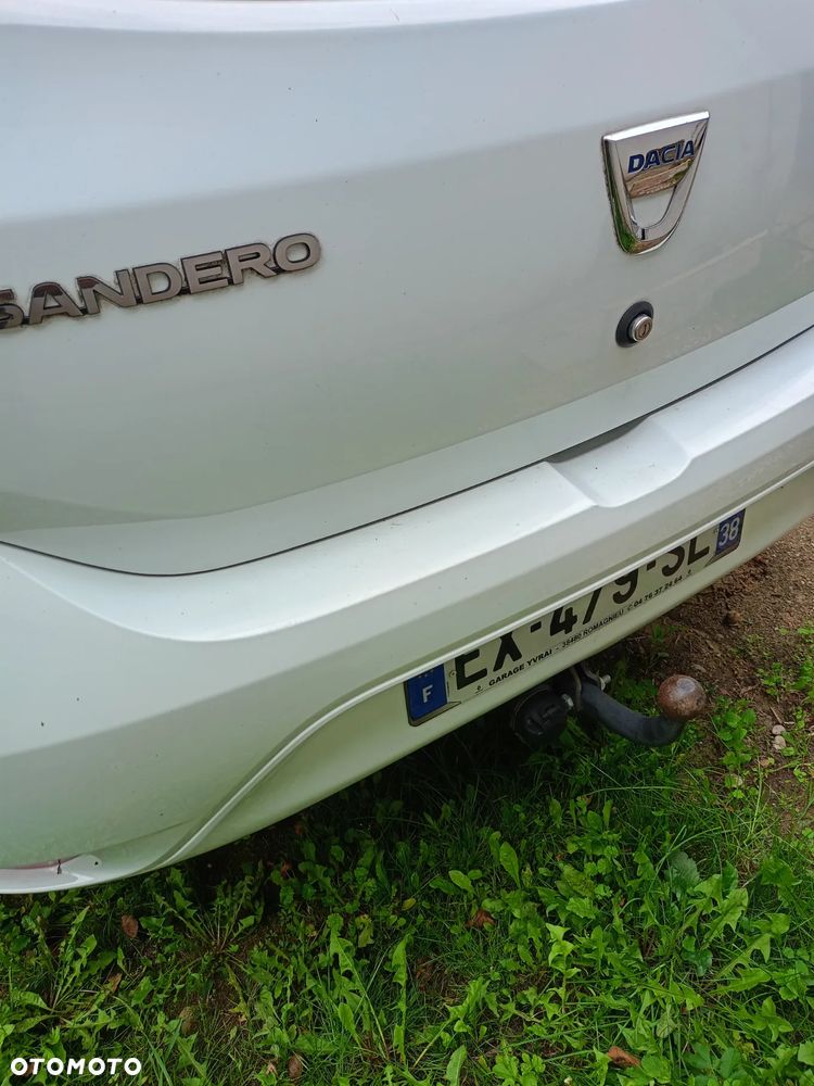 Dacia Sandero SCe 75 Essential - 11
