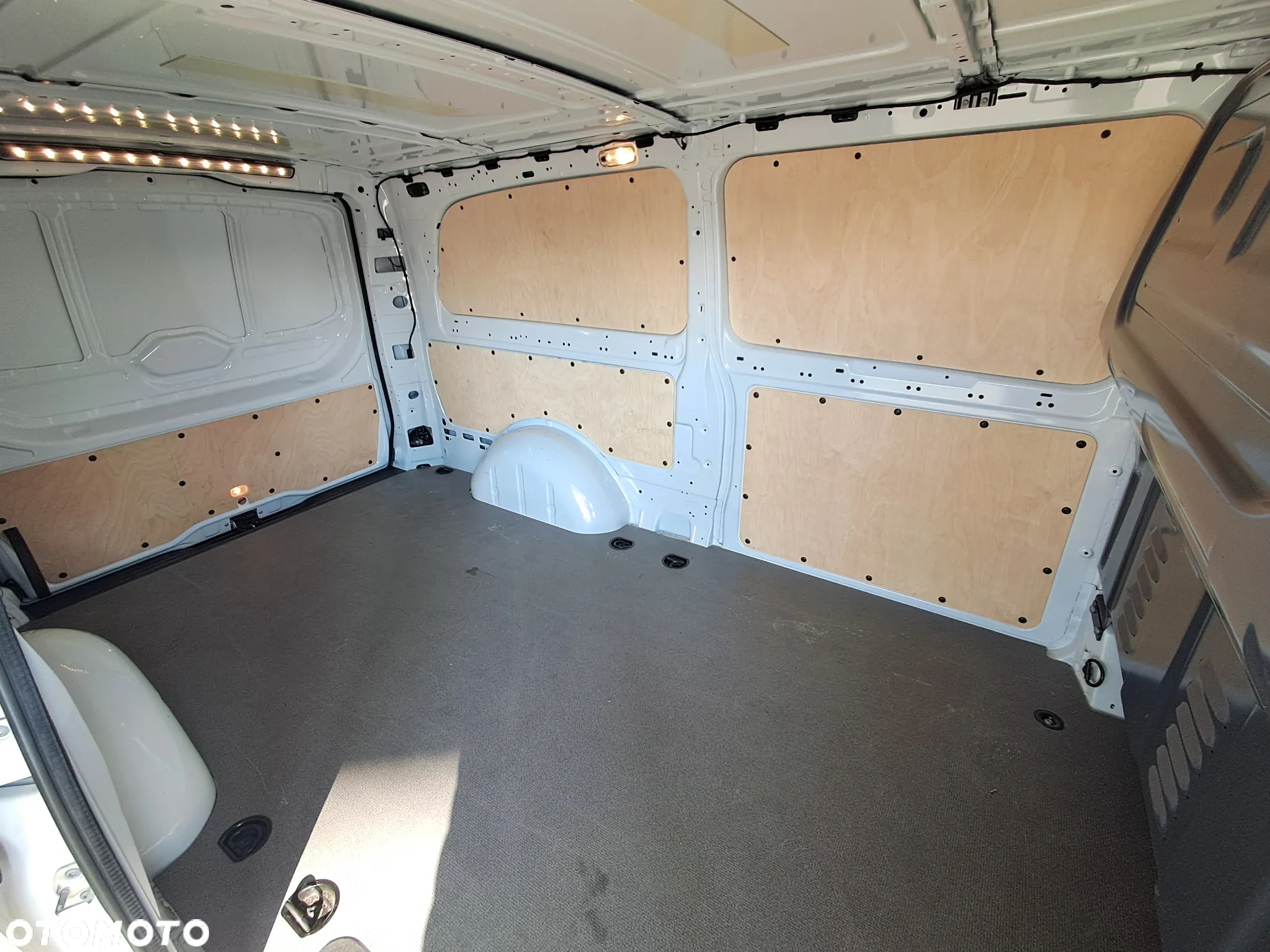 Mercedes-Benz Vito Furgon - 19