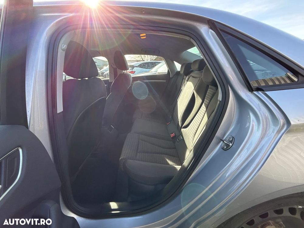 Audi A3 1.4 TFSI Limousine Ambiente - 13