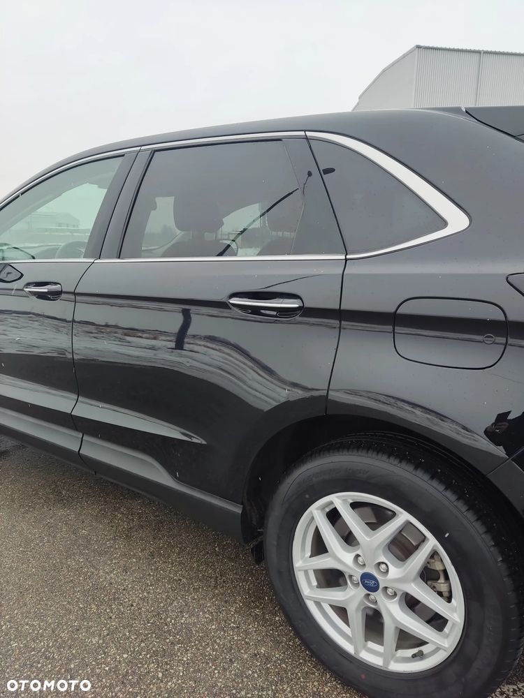Ford Edge - 4
