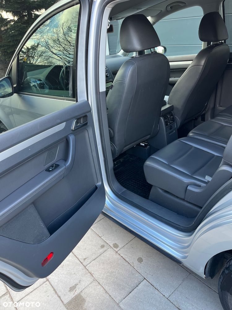 Volkswagen Touran 1.6 TDI DPF Comfortline DSG - 14