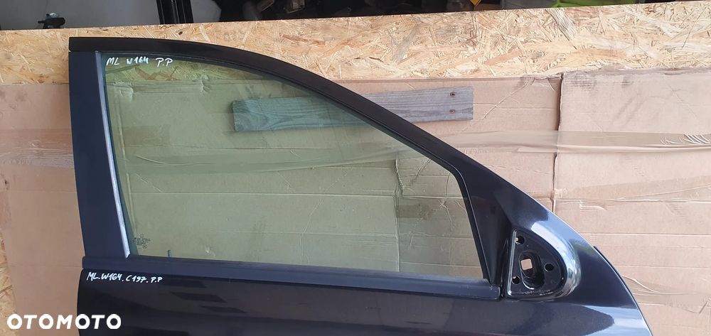 Drzwi prawy przód przednie prawe Mercedes ML W164 C197 - 4