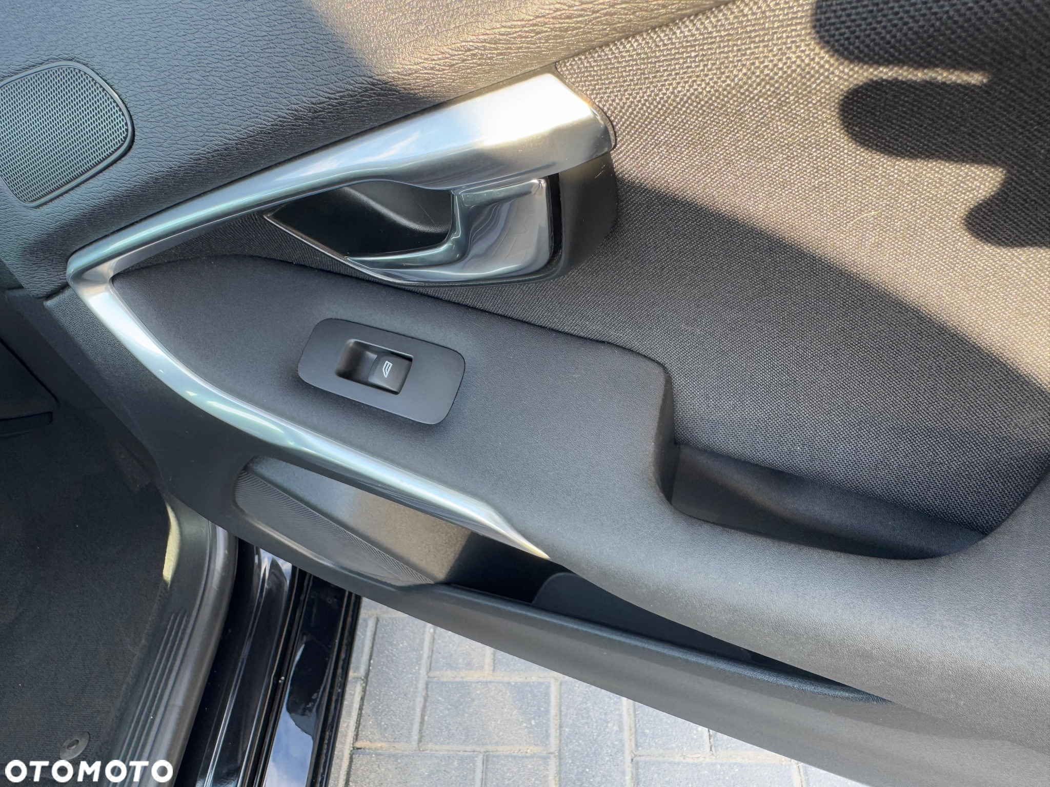 Volvo V40 D2 Drive-E Momentum - 29