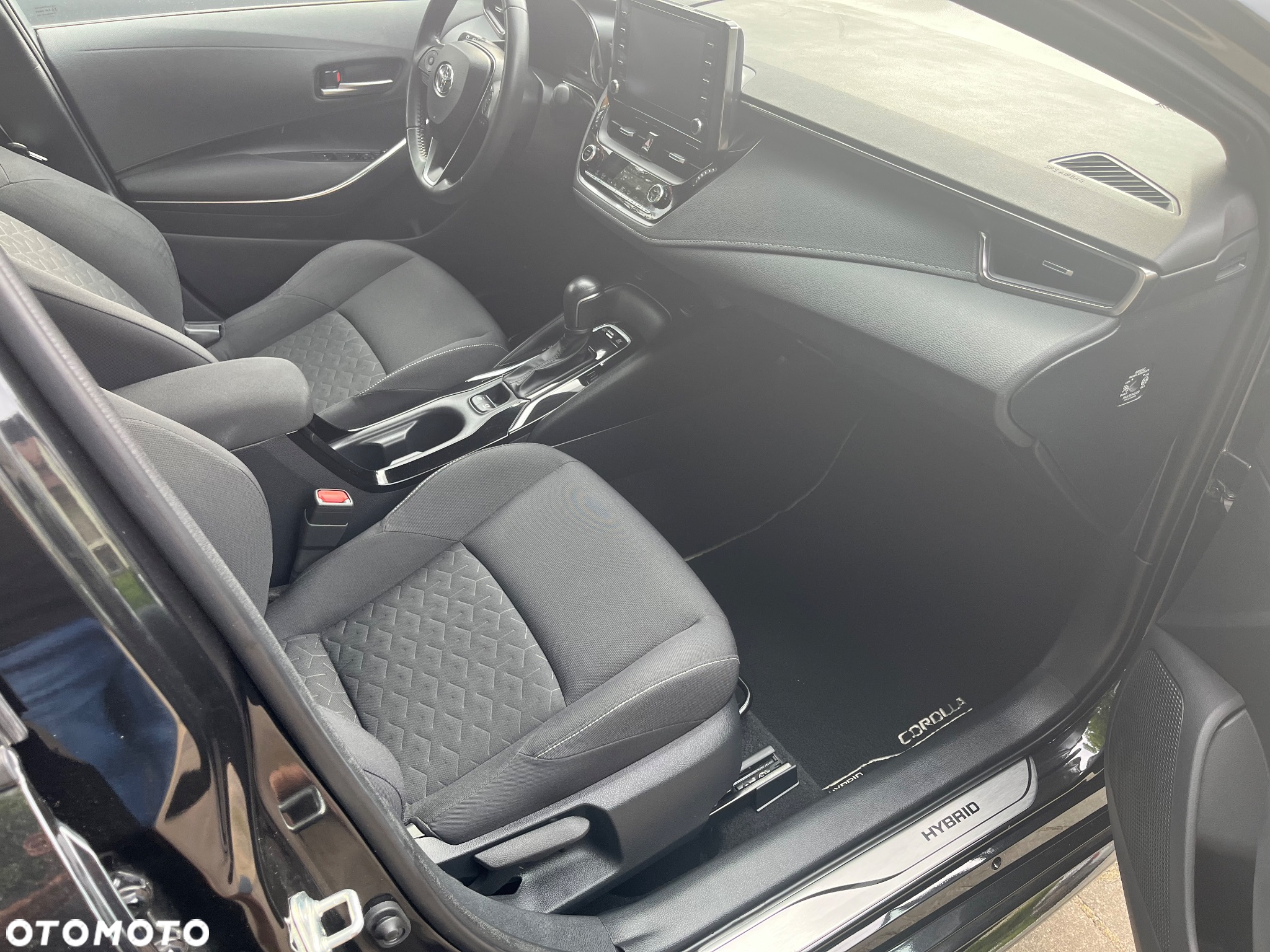 Toyota Corolla 1.8 Hybrid Comfort - 11