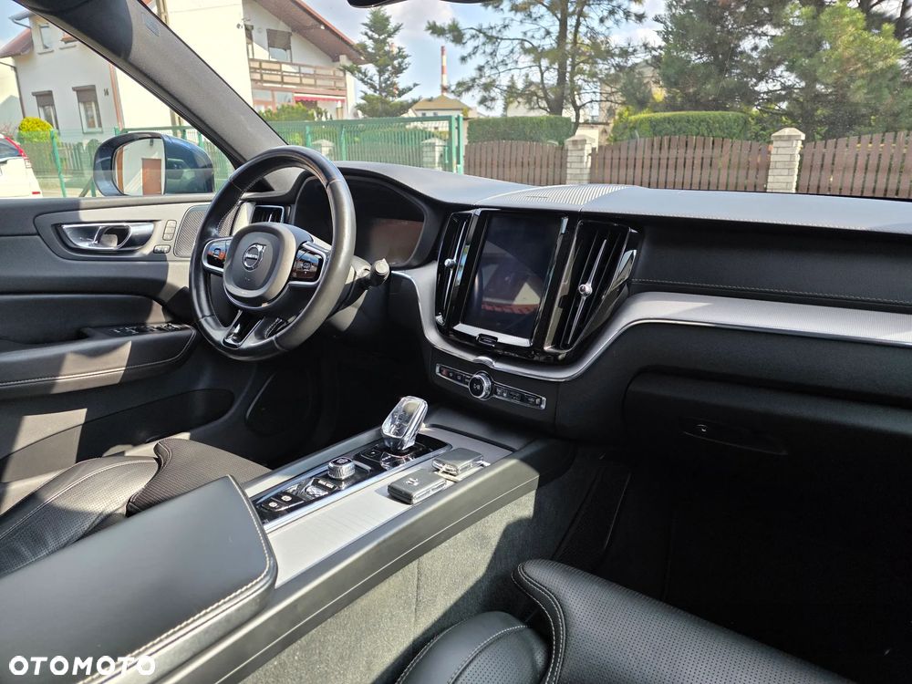Volvo XC 60 D5 AWD Geartronic Inscription - 9