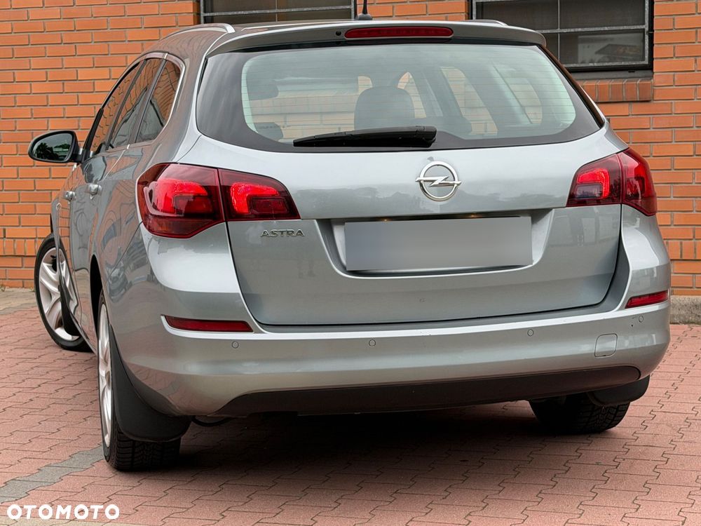 Opel Astra 1.6 Enjoy - 12