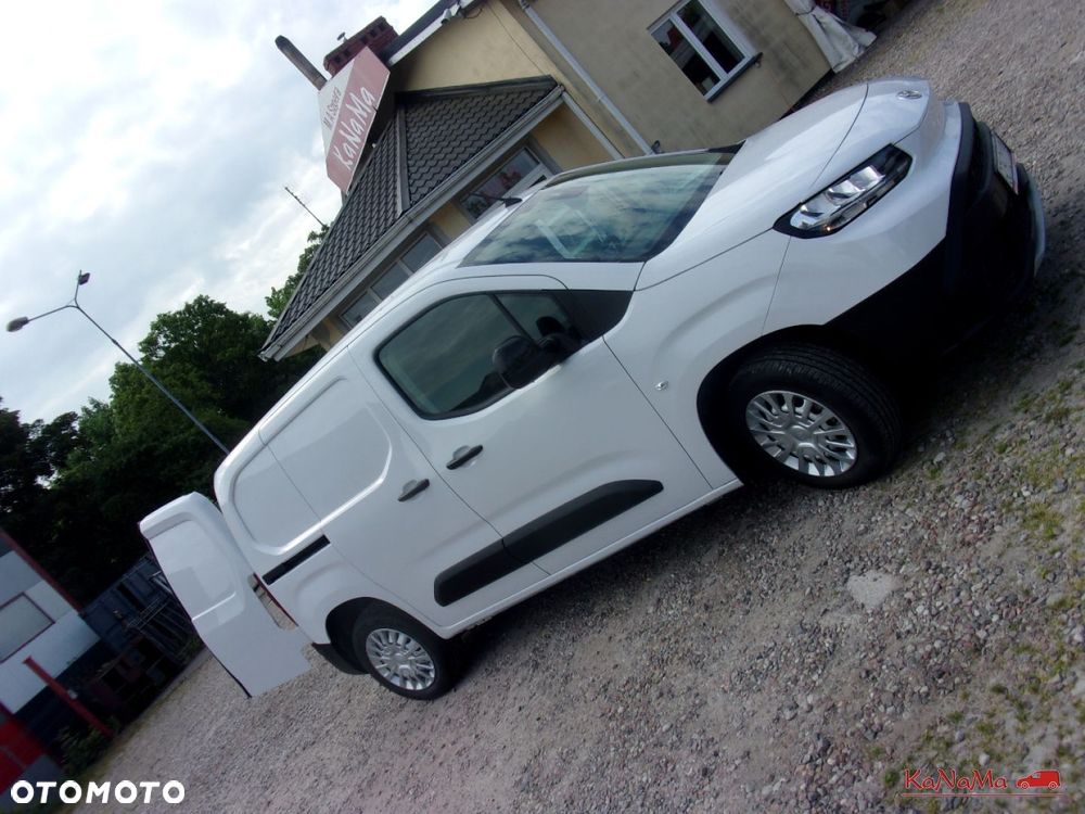Toyota Proace City - 18