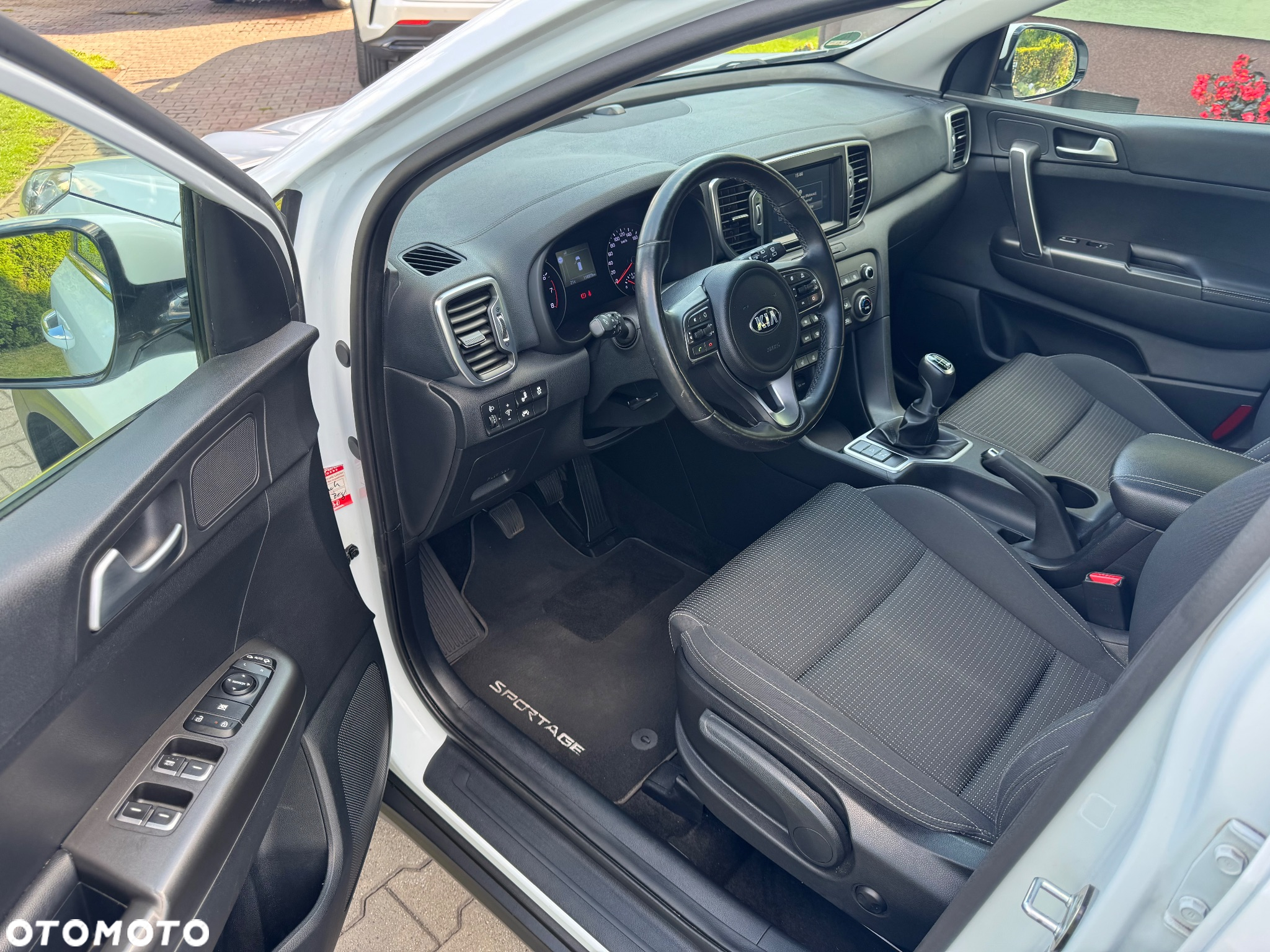 Kia Sportage 1.6 GDI 2WD Dream-Team Edition - 13