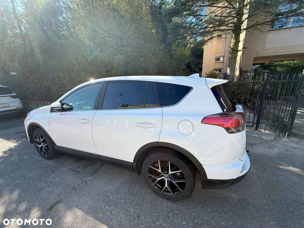 Toyota RAV4 - 2