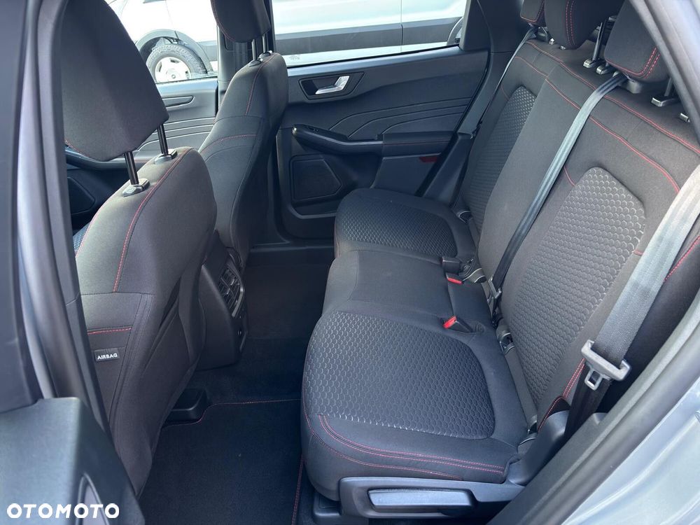 Ford Kuga - 34