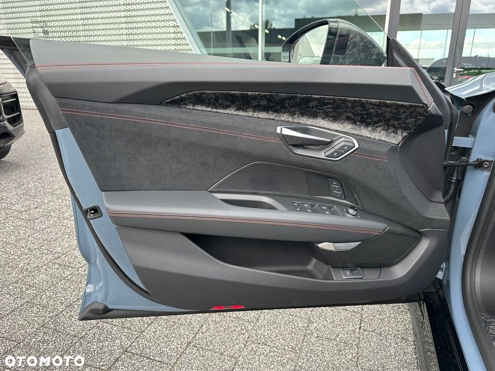 Audi RS e-tron GT - 16
