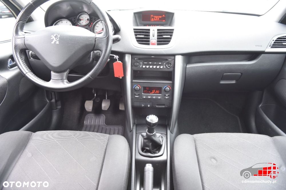 Peugeot 207 - 21