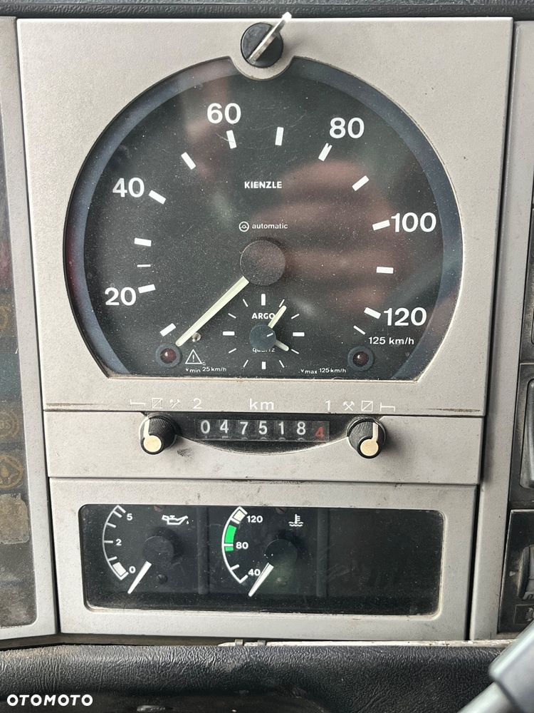MAN F2000 - 10
