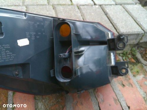 BMW X1 F48 PRAWA TYLNA LAMPA LED ORYGINAŁ EUROPA 7488546-01 - 9