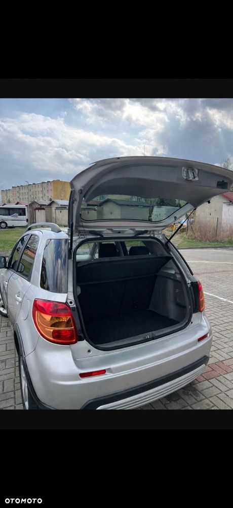 Suzuki SX4 1.9 DDiS DPF 4x2 Comfort - 8