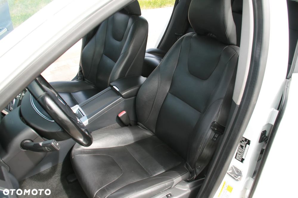 Volvo XC 60 T5 Geartronic Momentum - 12