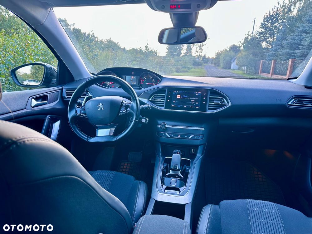 Peugeot 308 - 25