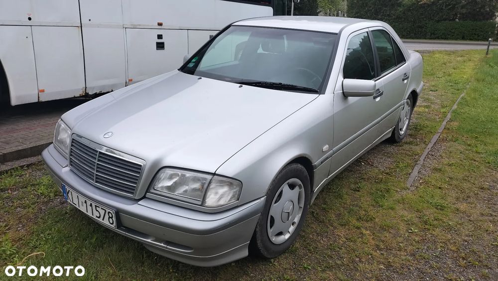 Mercedes-Benz Klasa C 180 Esprit - 3