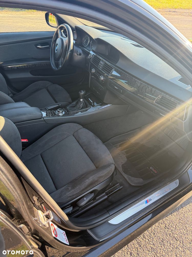 BMW Seria 3 320i - 15