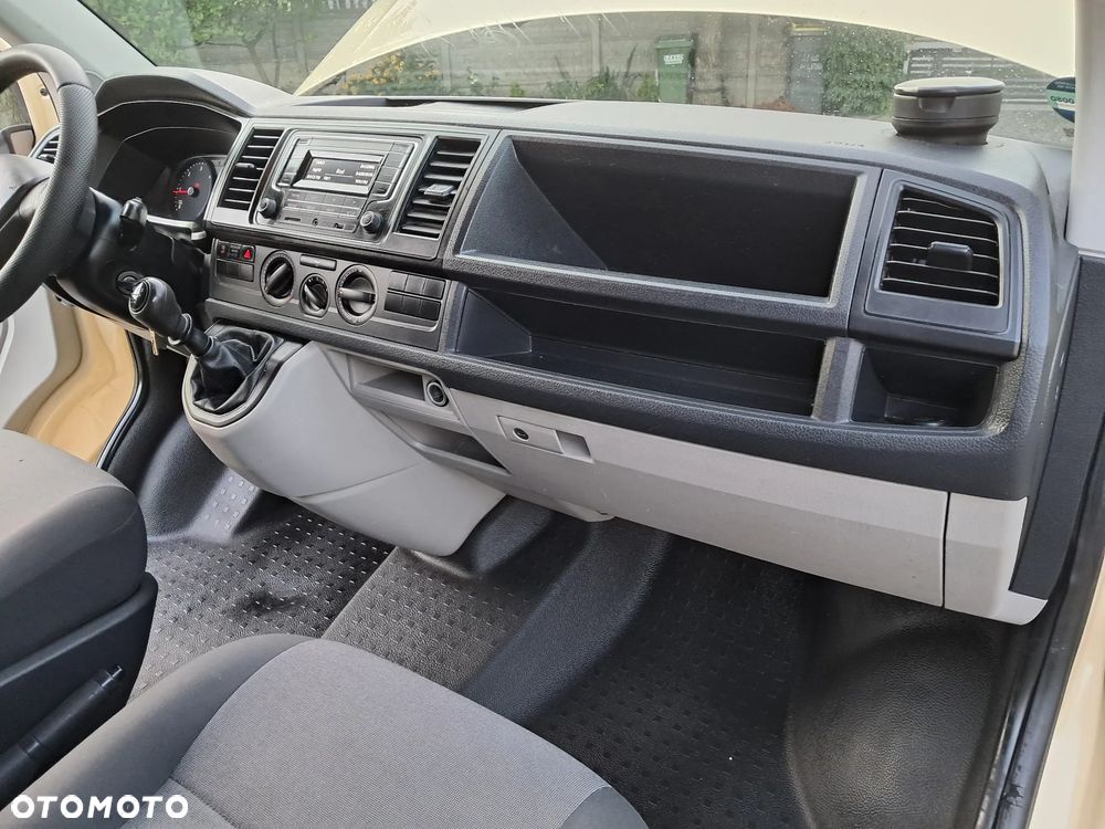Volkswagen T- 6 Transporter - 17