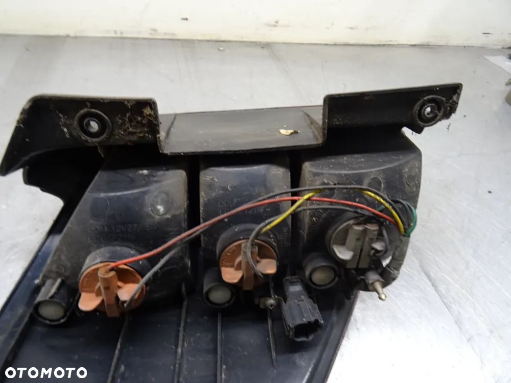 SSANGYONG RODIUS I 04-07 LAMPA PRAWY TYŁ TYLNA - 16