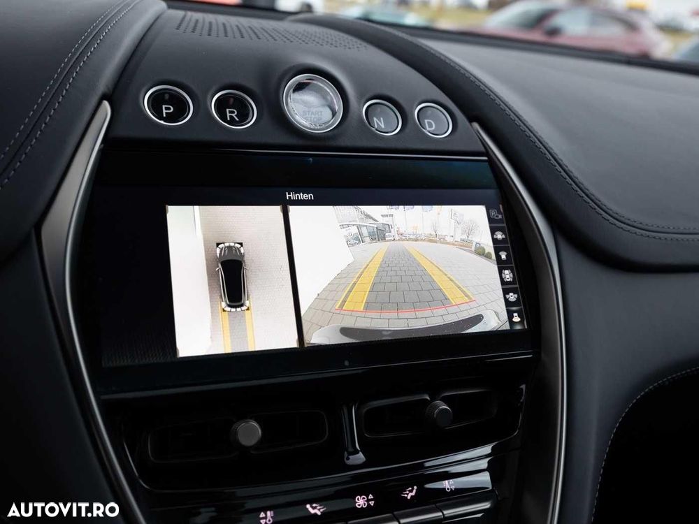 Aston Martin DBX - 21