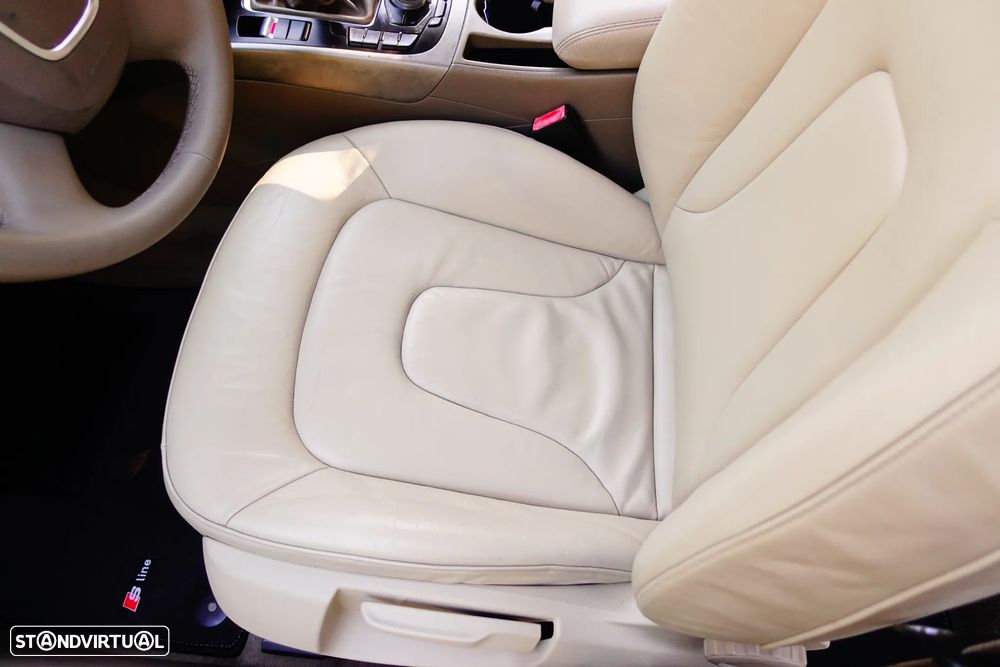 Audi A4 2.0 TDI S-line - 29