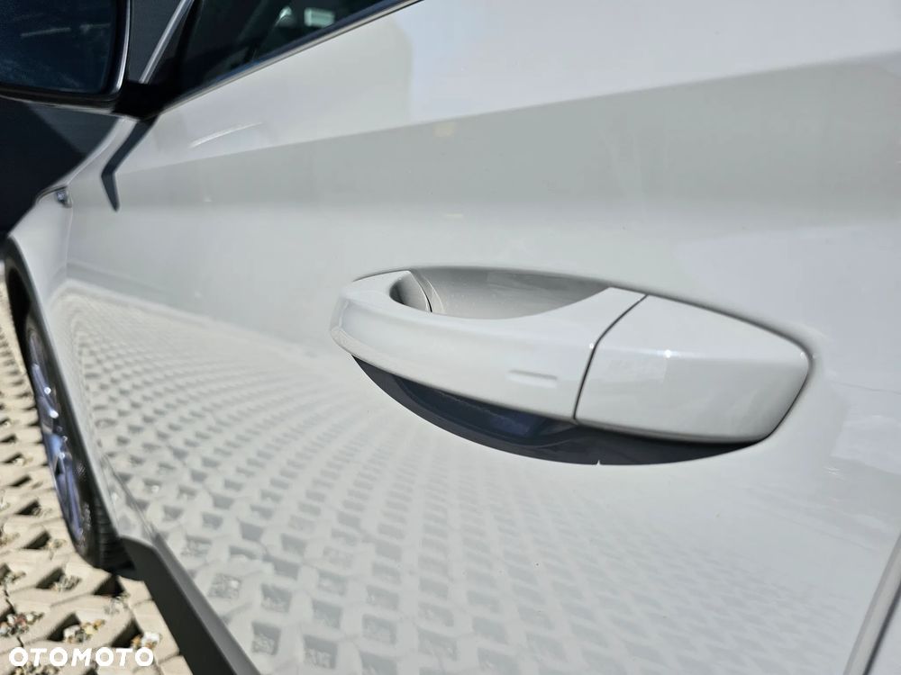 Skoda Superb 2.0 TDI SCR 4x4 Scout DSG - 16