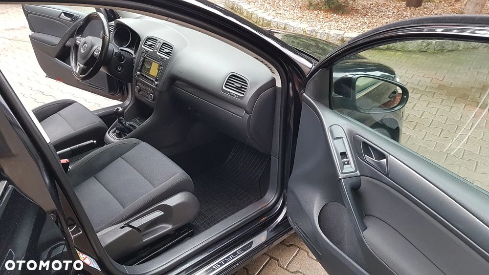 Volkswagen Golf 1.6 TDI Highline - 7