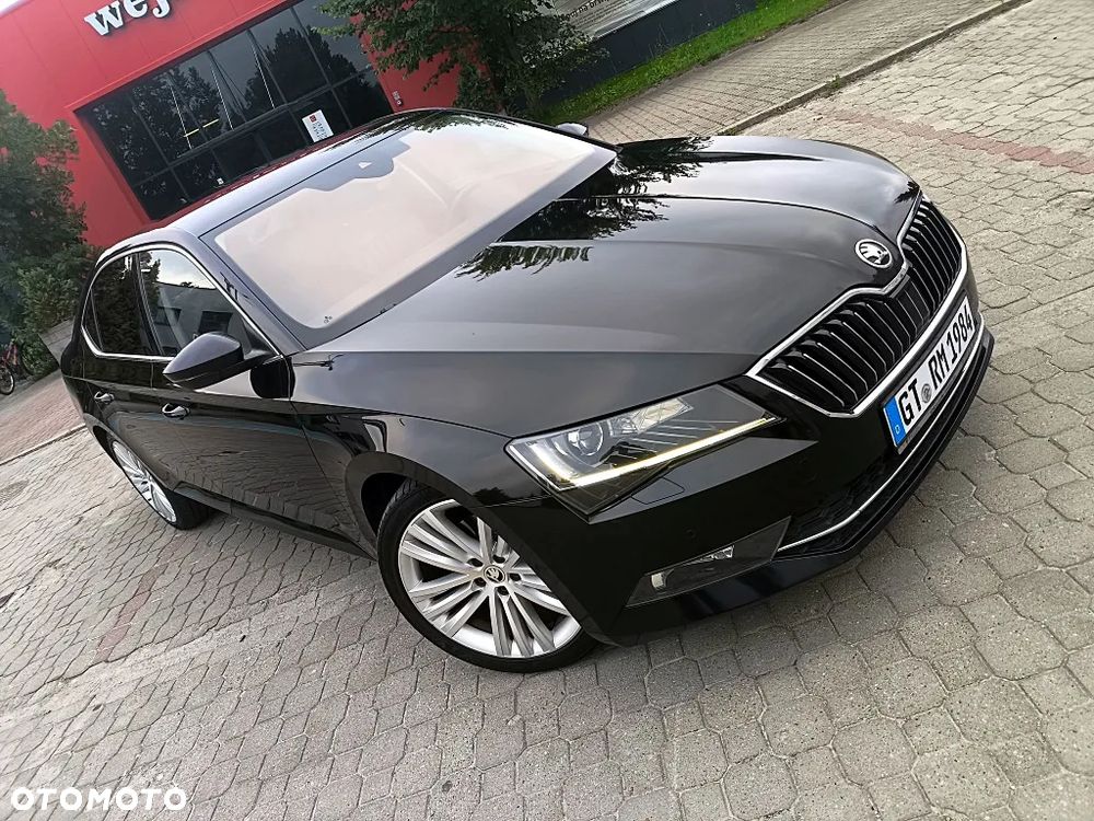Skoda Superb 2.0 TDI DSG Premium Edition - 7