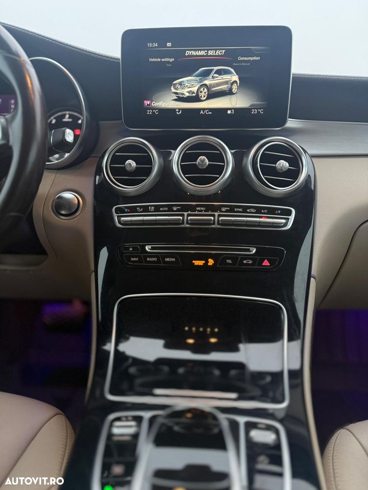 Mercedes-Benz GLC - 21