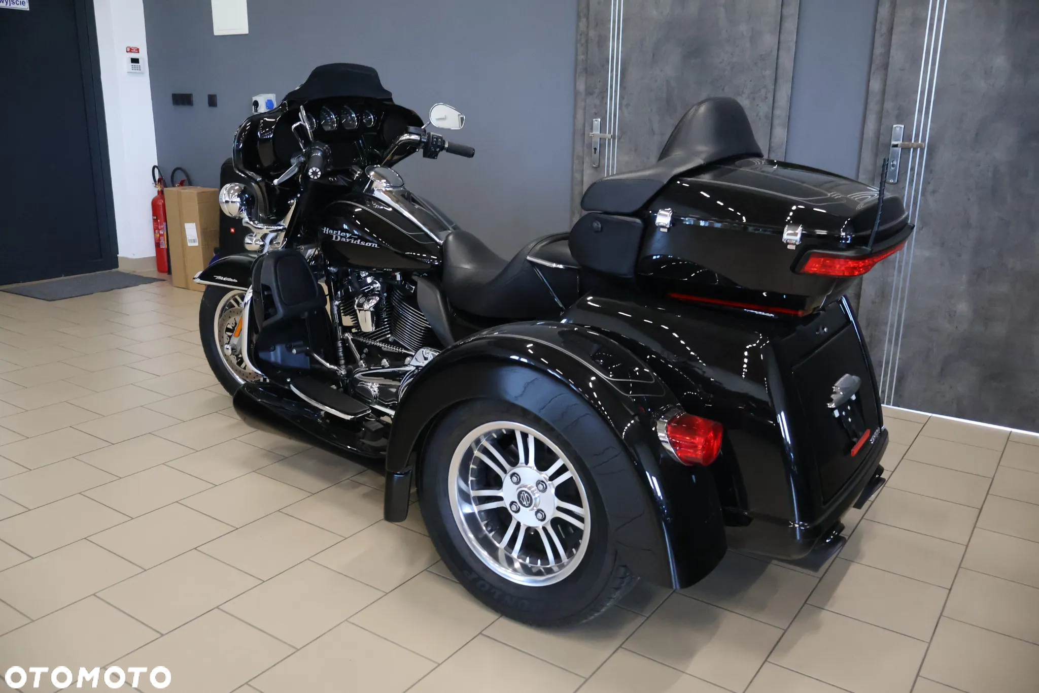 Harley-Davidson FLHS Electra Glide - 6