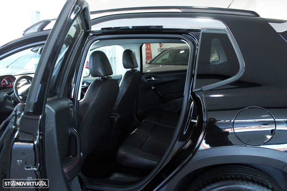 Peugeot 2008 1.6 BlueHDi GT Line - 14