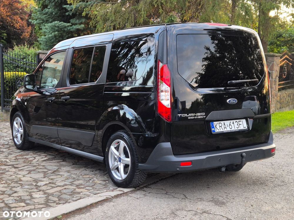 Ford Tourneo Connect Grand - 17