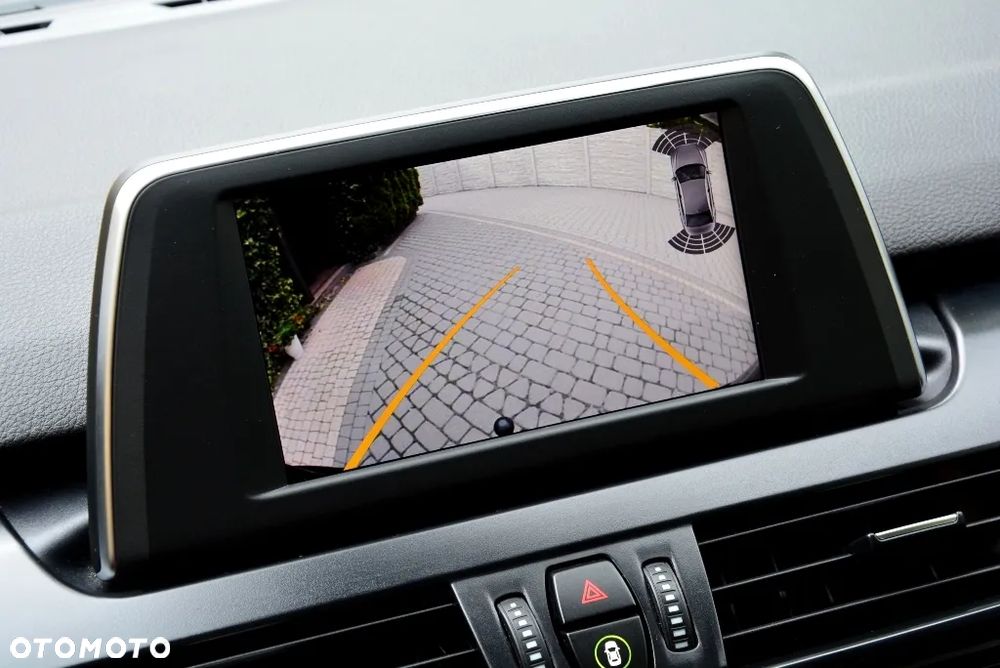 BMW Seria 2 220d Sport-Aut Advantage - 13