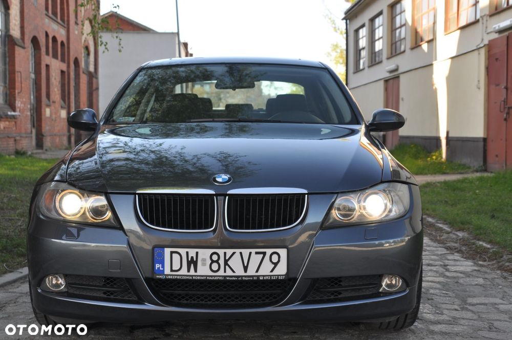 BMW Seria 3 320d DPF - 1