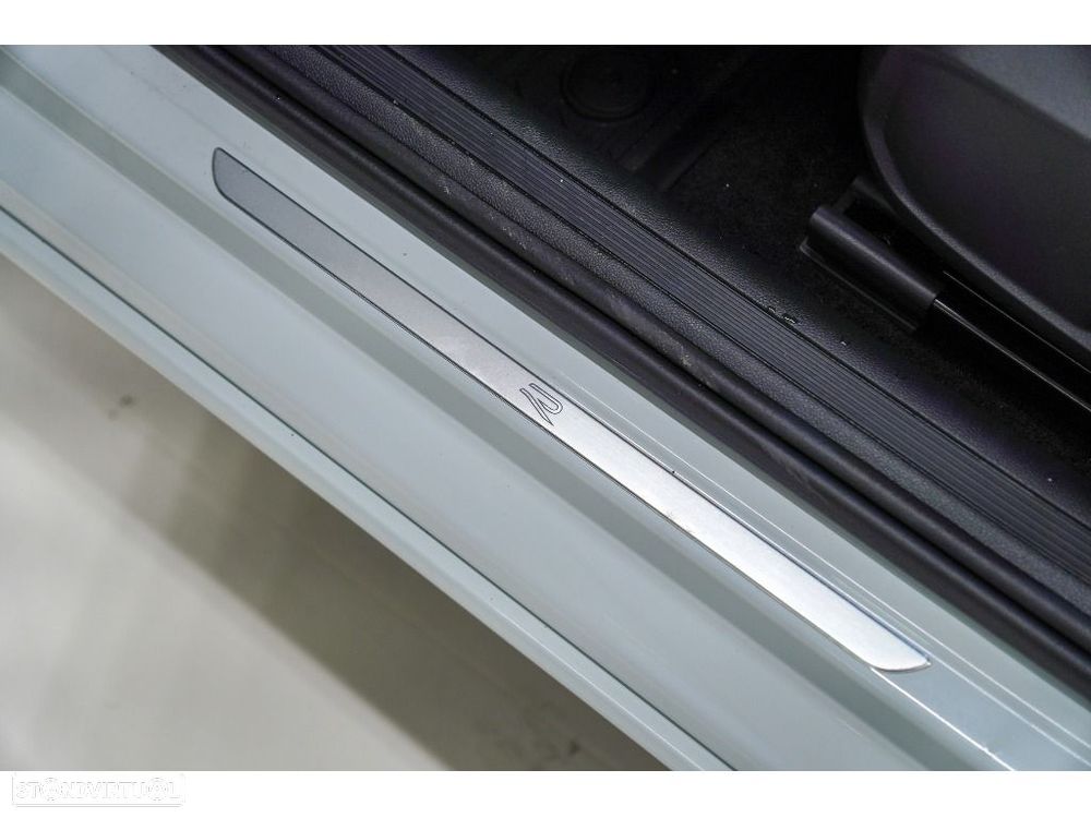 VW Taigo 1.0 TSI R-Line DSG - 18