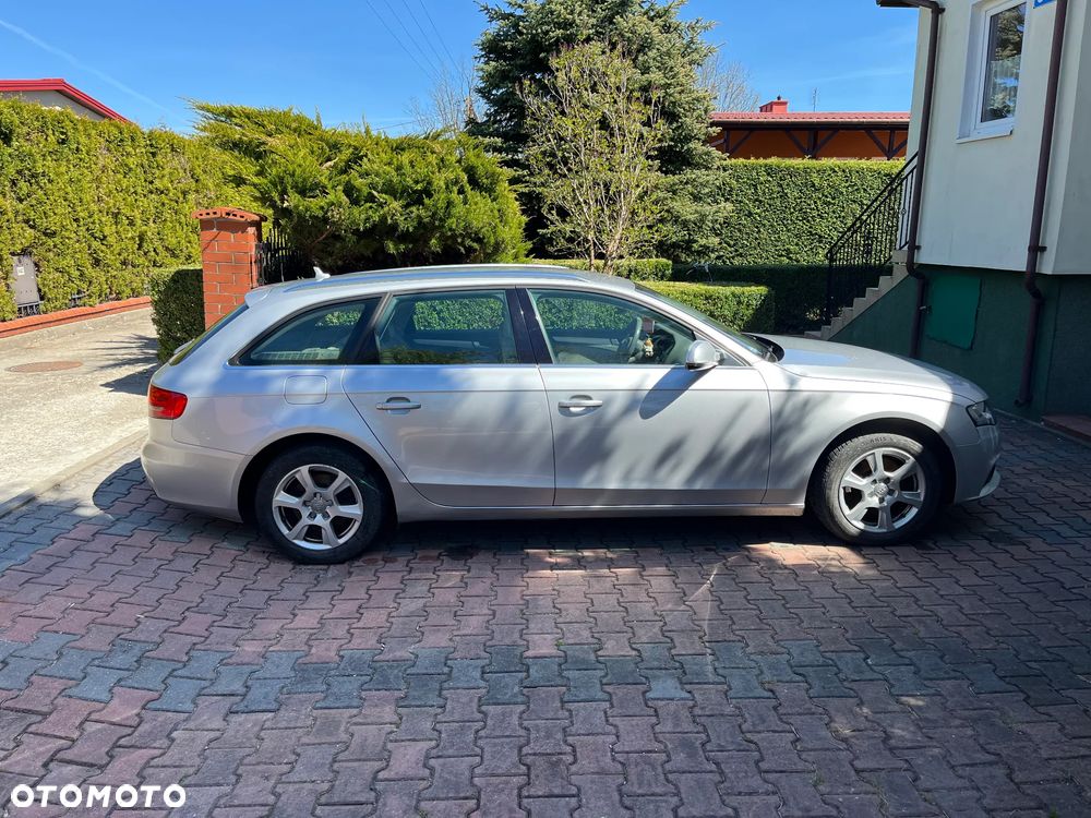 Audi A4 Avant 2.0 TDI DPF Attraction - 3