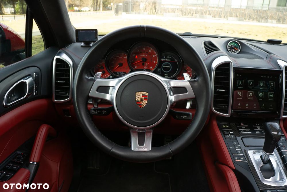 Porsche Cayenne Turbo S Tiptronic S - 29