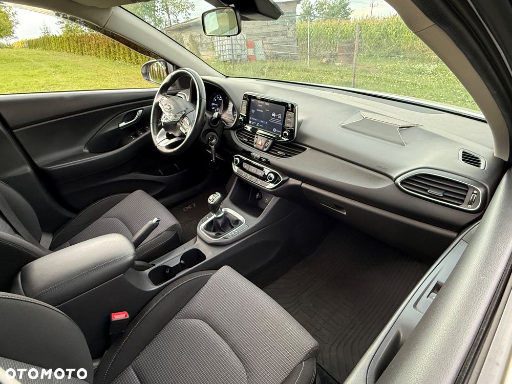 Hyundai i30 1.5 DPI Comfort - 25