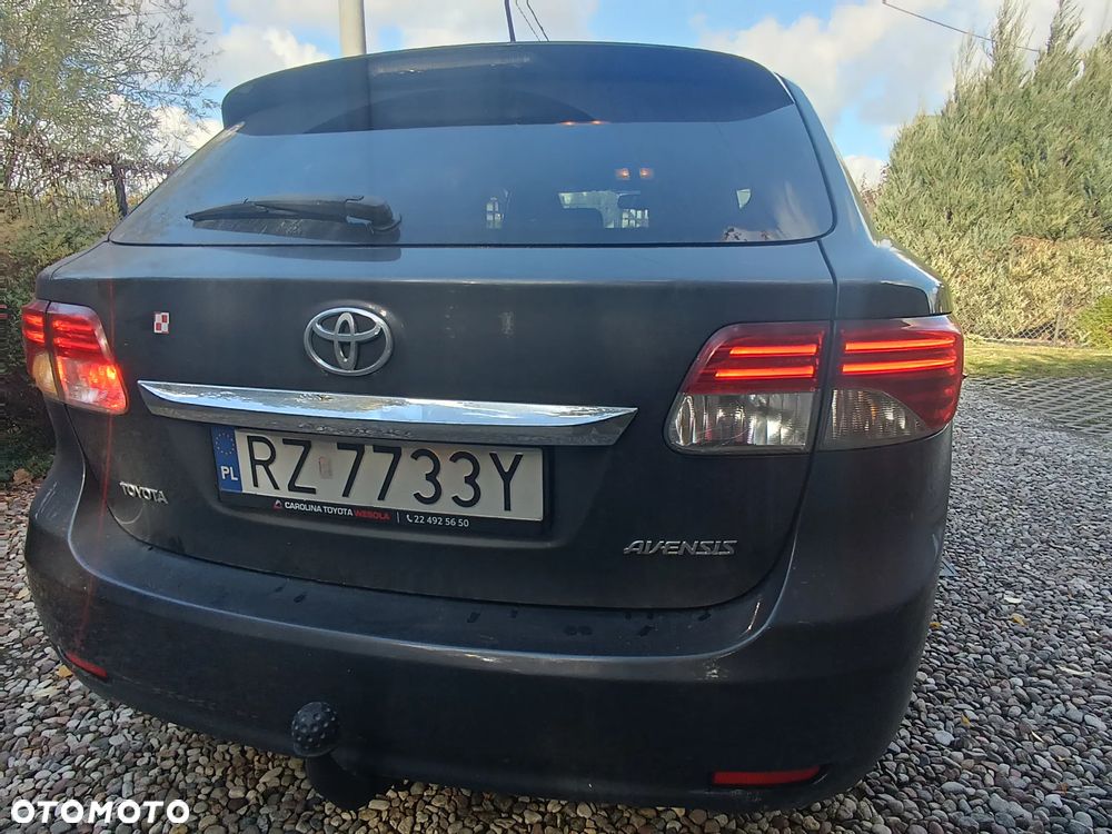 Toyota Avensis - 30
