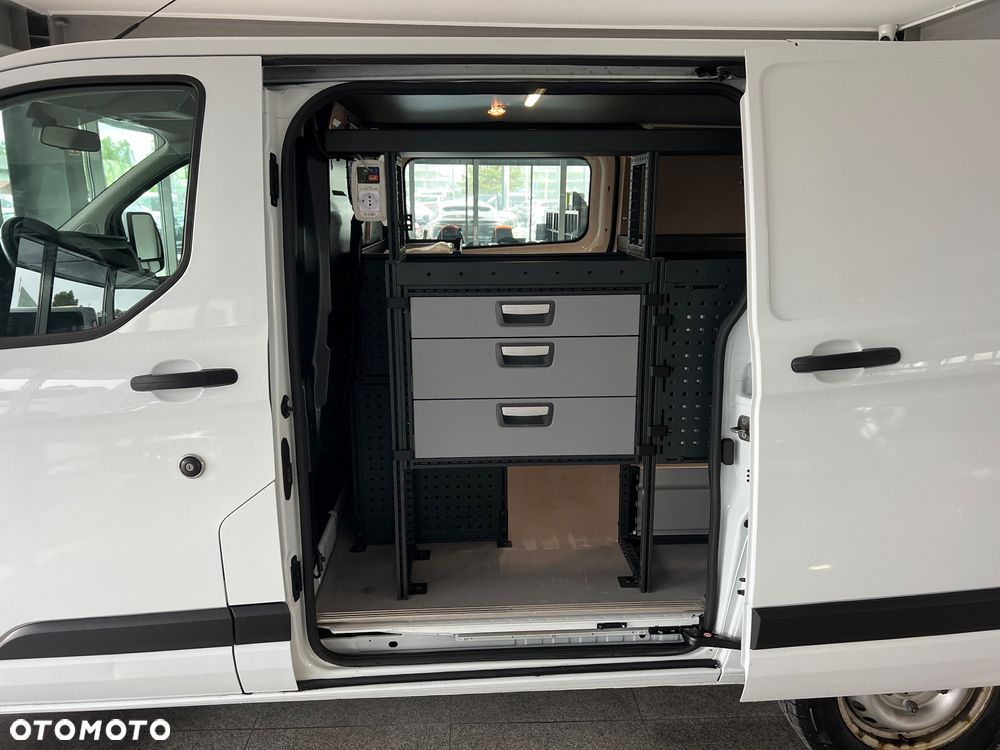 Ford Transit Custom - 9