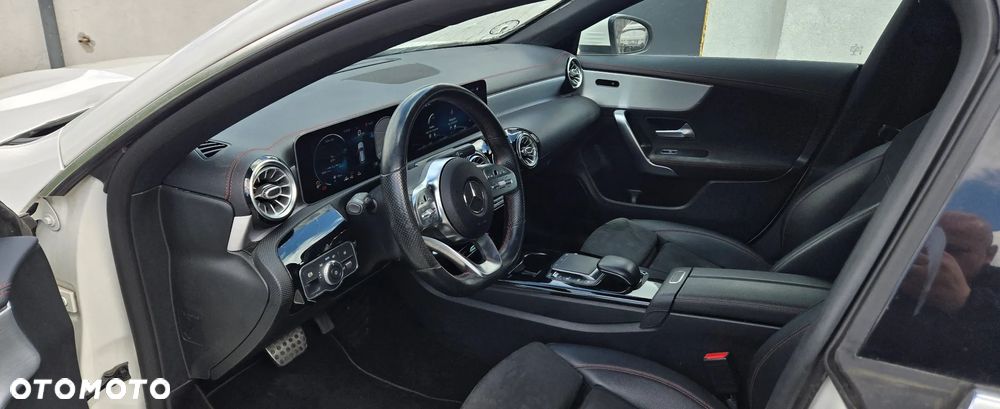 Mercedes-Benz CLA 220 d 4-Matic AMG Line 8G-DCT - 10