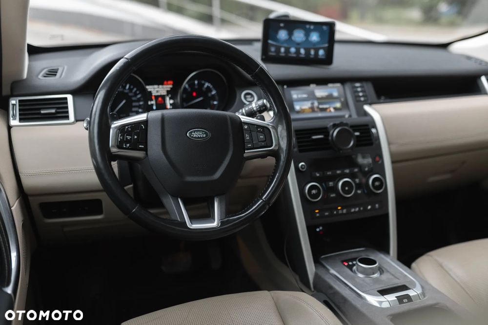 Land Rover Discovery Sport 2.0 Si4 HSE - 17