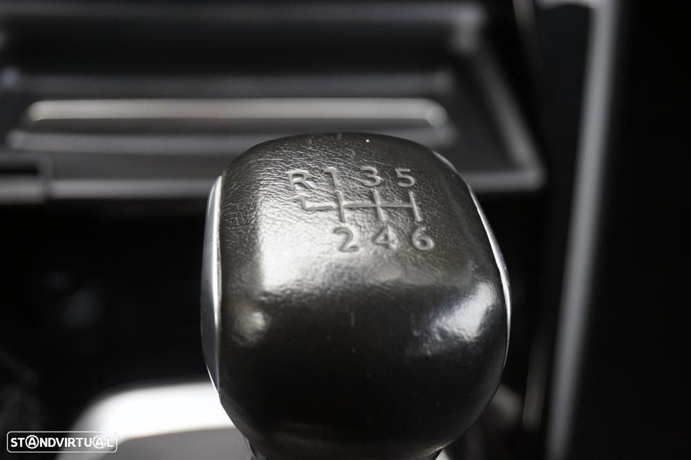 Peugeot 208 1.2 PureTech Allure - 26