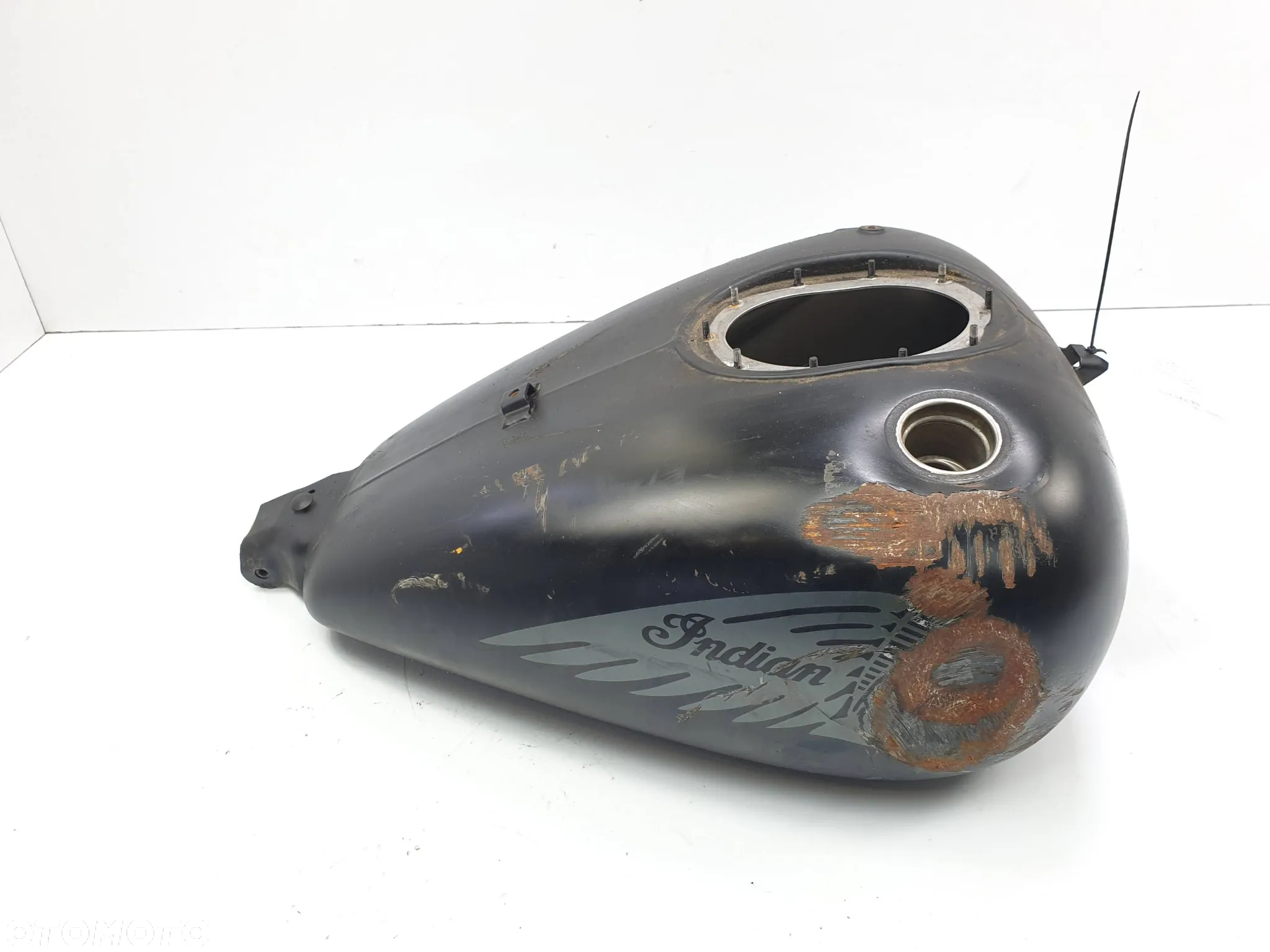 INDIAN CHIEF DARK HORSE 1800 2016 zbiornik paliwa - 7
