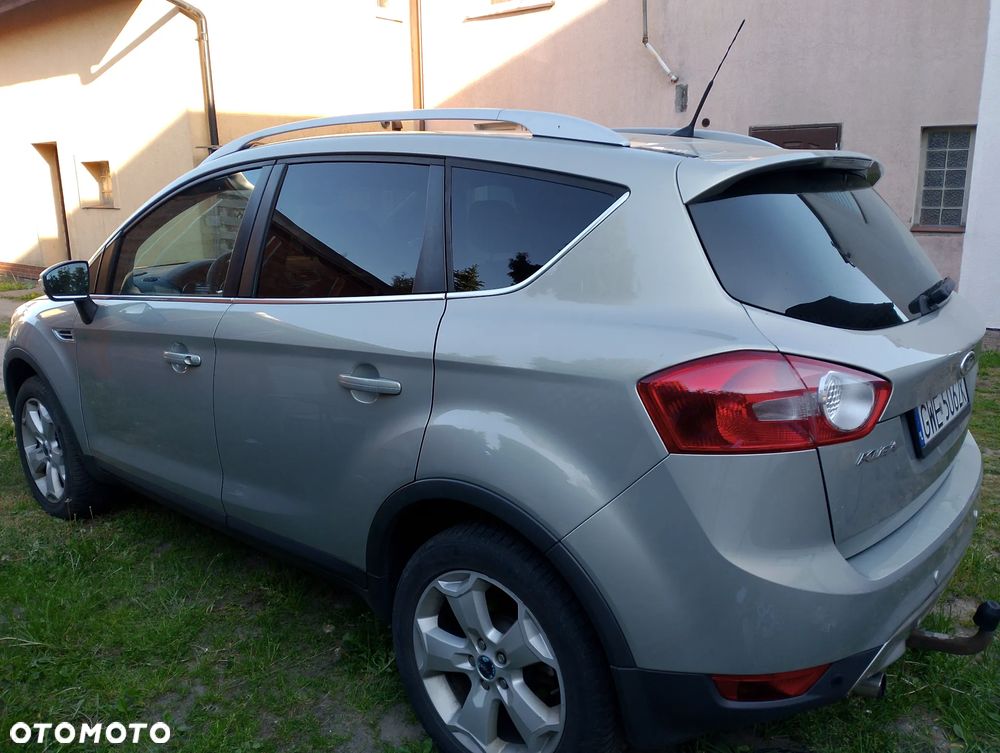 Ford Kuga 2.0 TDCi 4x4 Titanium - 3