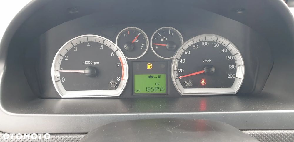 Chevrolet Aveo 1.4 16V Base - 10