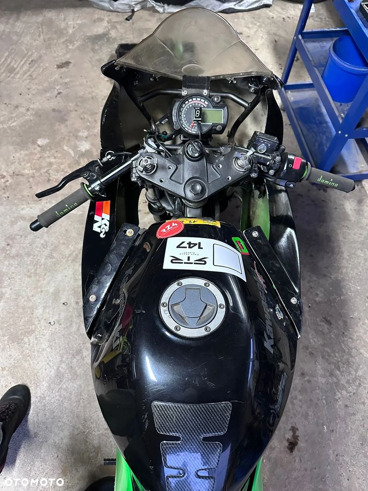 Kawasaki Ninja 250R - 3