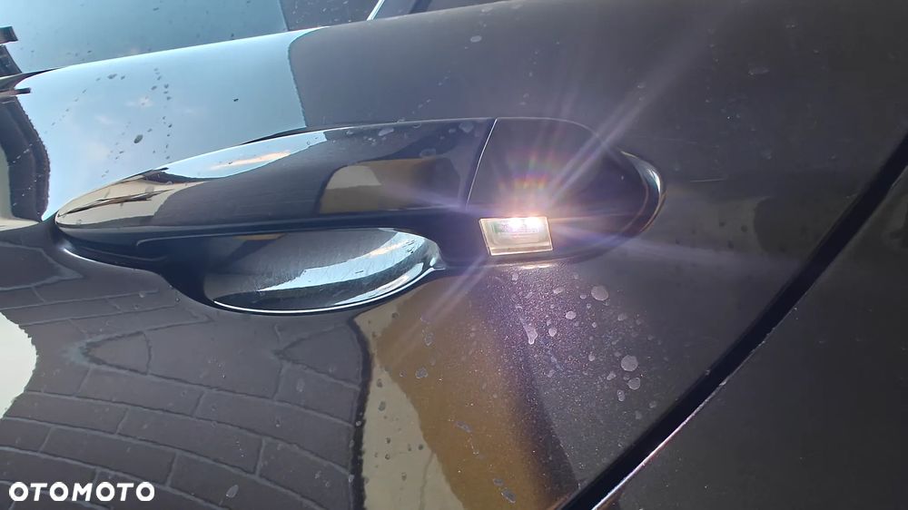 BMW Seria 3 318i Edition Sport - 31